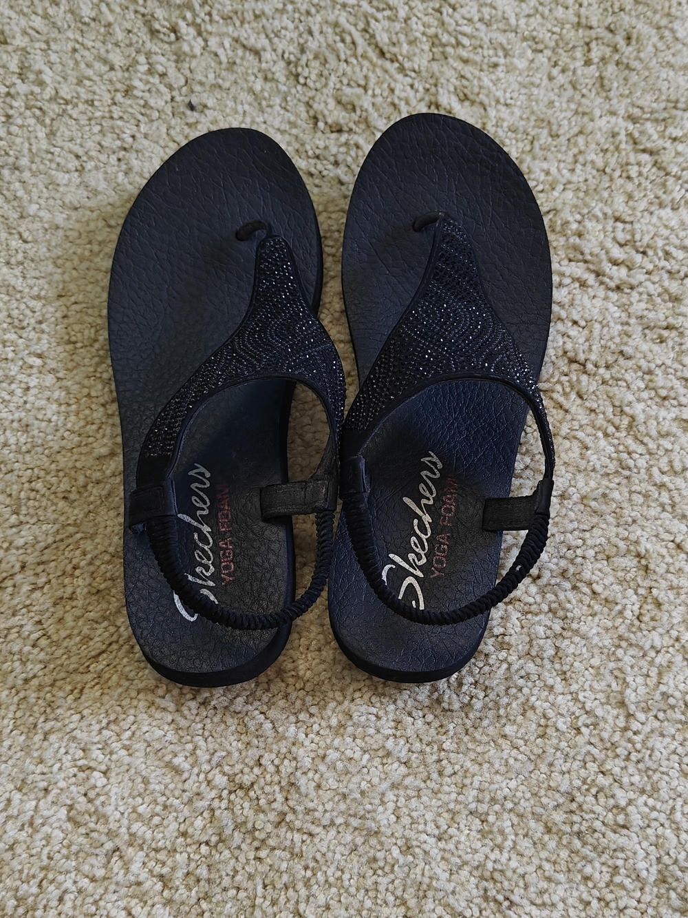 Skechers Black Embellished Yoga Foam Thong Sandals Size 10